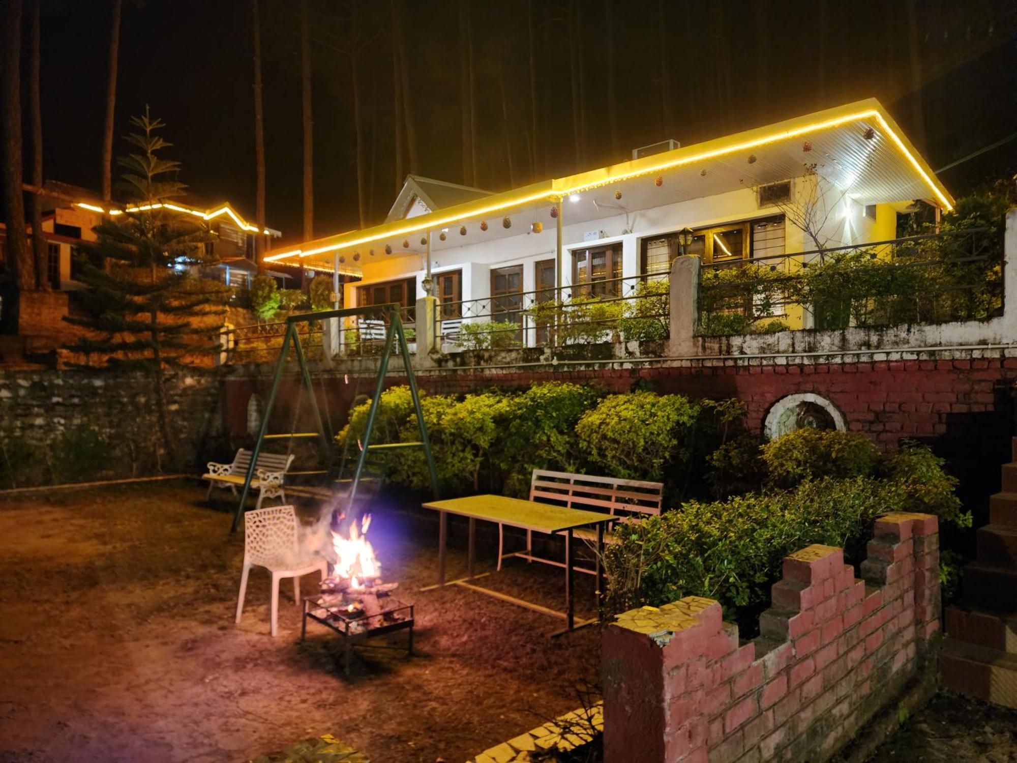 Pine Valley Resort Касаули Экстерьер фото