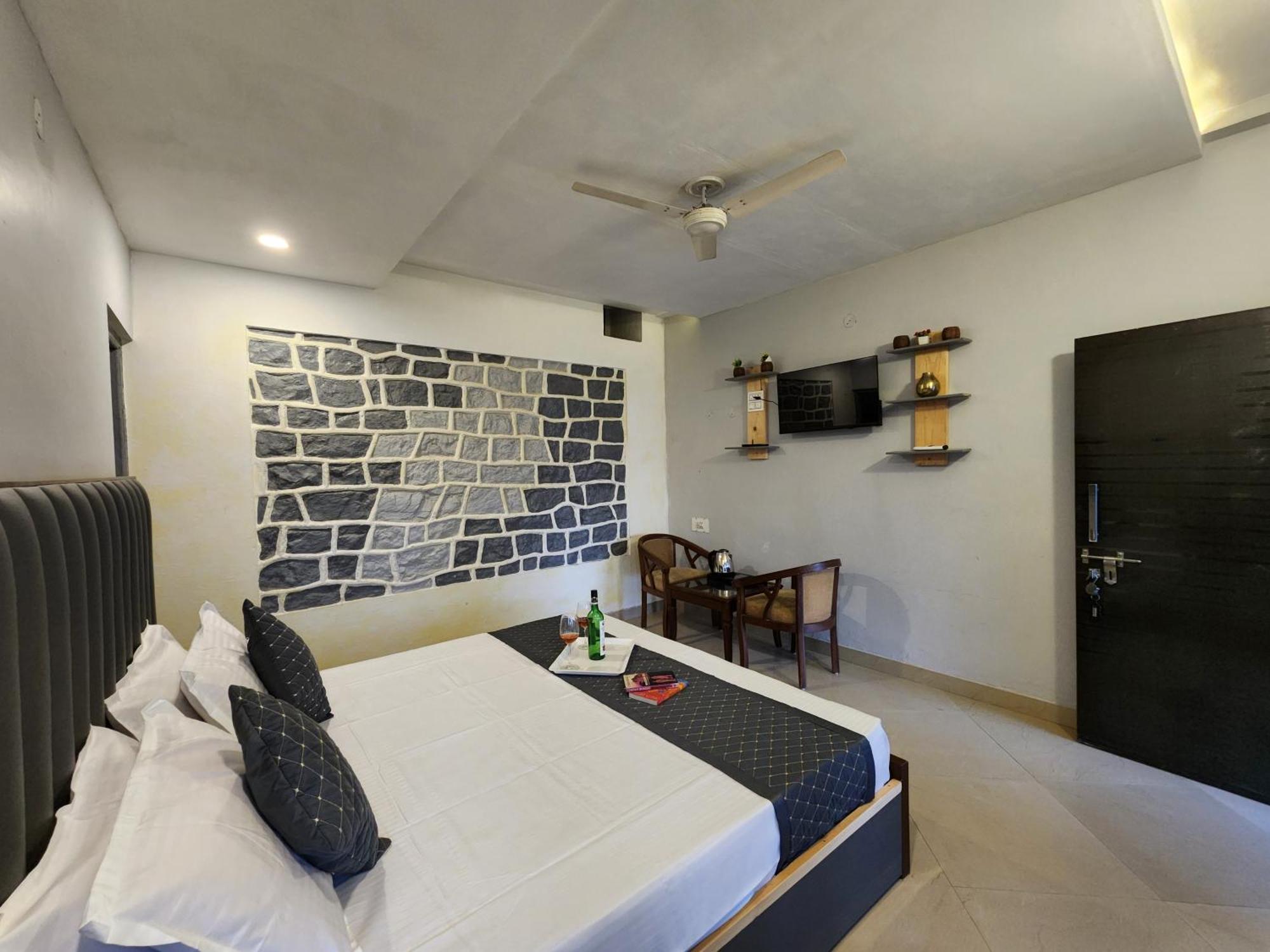 Pine Valley Resort Касаули Экстерьер фото