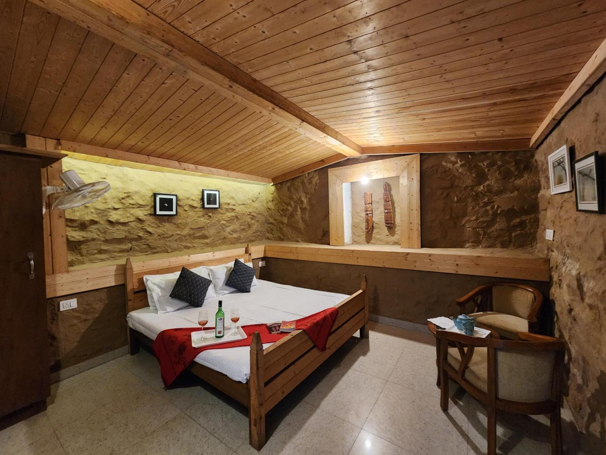 Pine Valley Resort Касаули Экстерьер фото