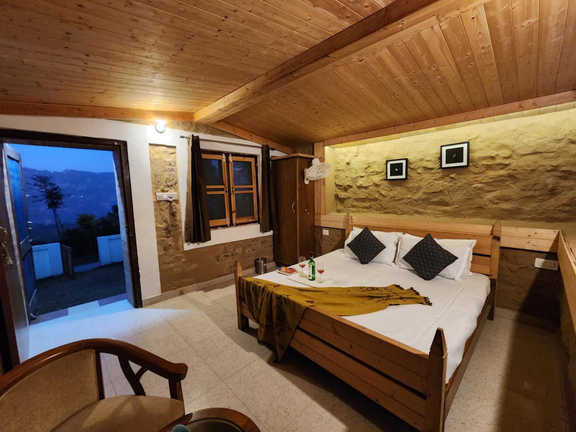 Pine Valley Resort Касаули Экстерьер фото