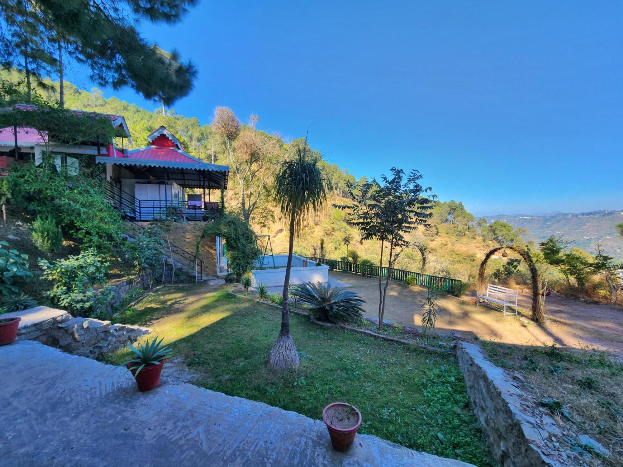 Pine Valley Resort Касаули Экстерьер фото